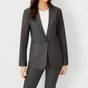Ann Taylor charcoal, one-button long sleeve suiting blazer- Size 0P